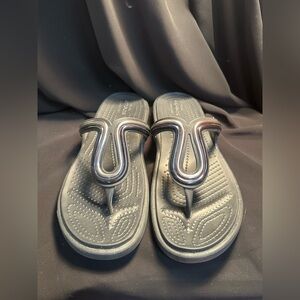 CROCS Metallic Comfort Sandals